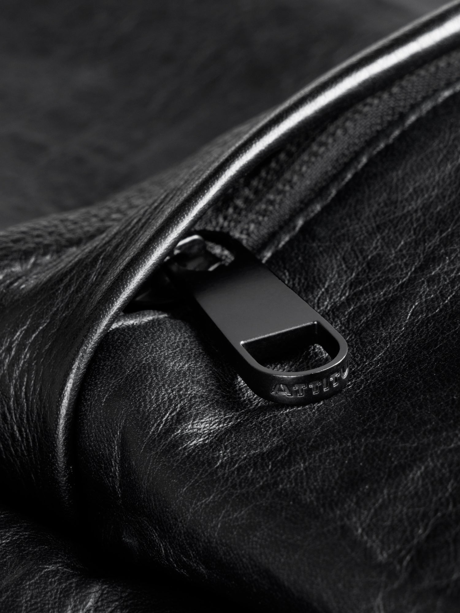 【新発売】LEATHER BACKPACK M 017