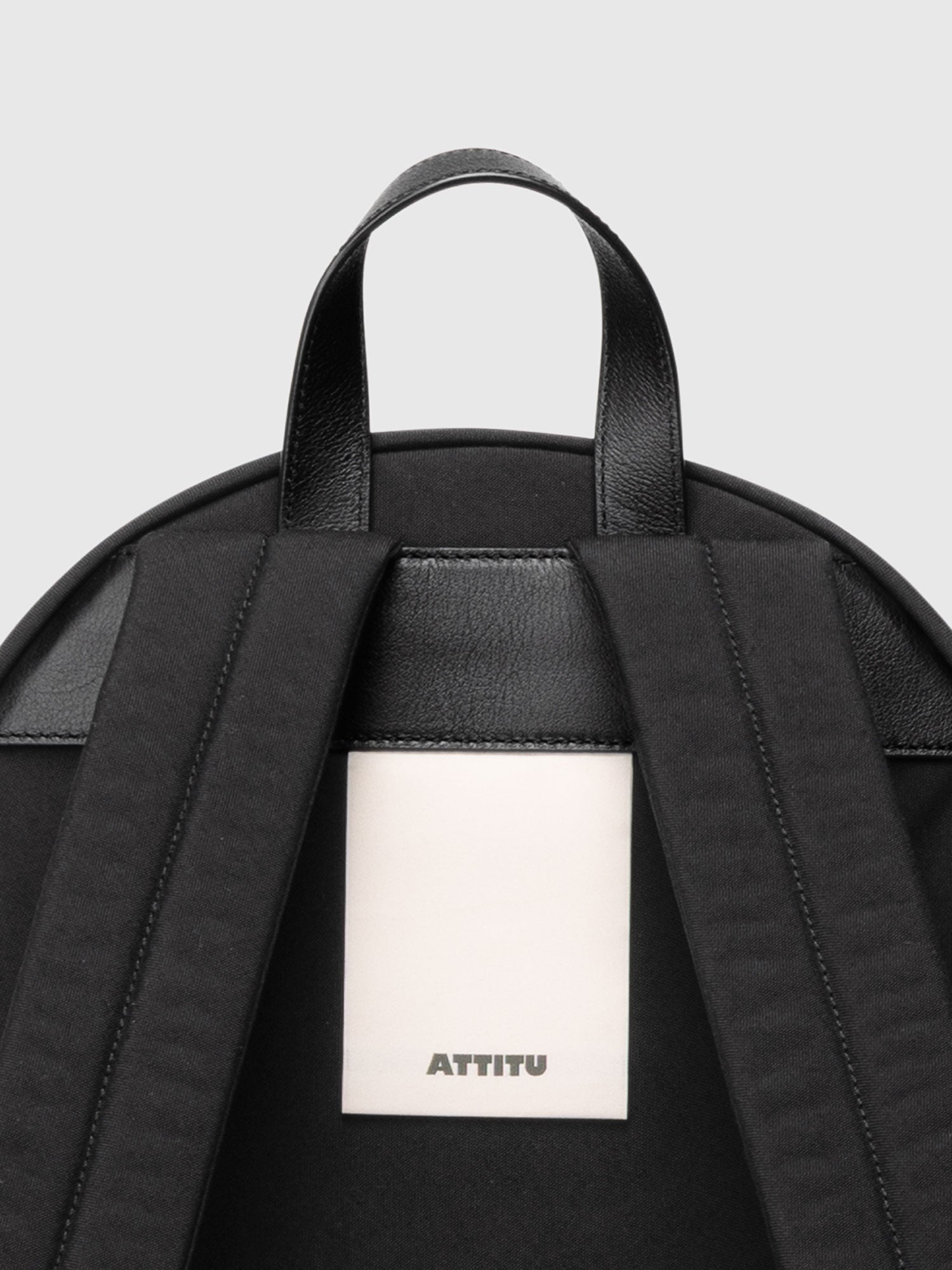 【数量限定色】NYLON BACKPACK M 002