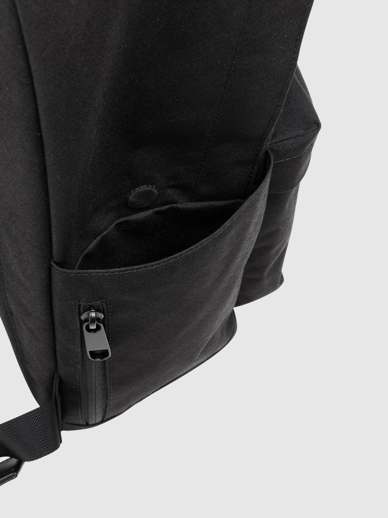 【数量限定色】NYLON BACKPACK S 003