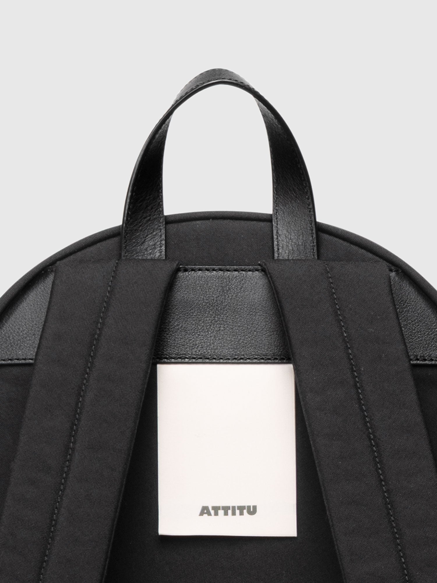 【数量限定色】NYLON BACKPACK L 001